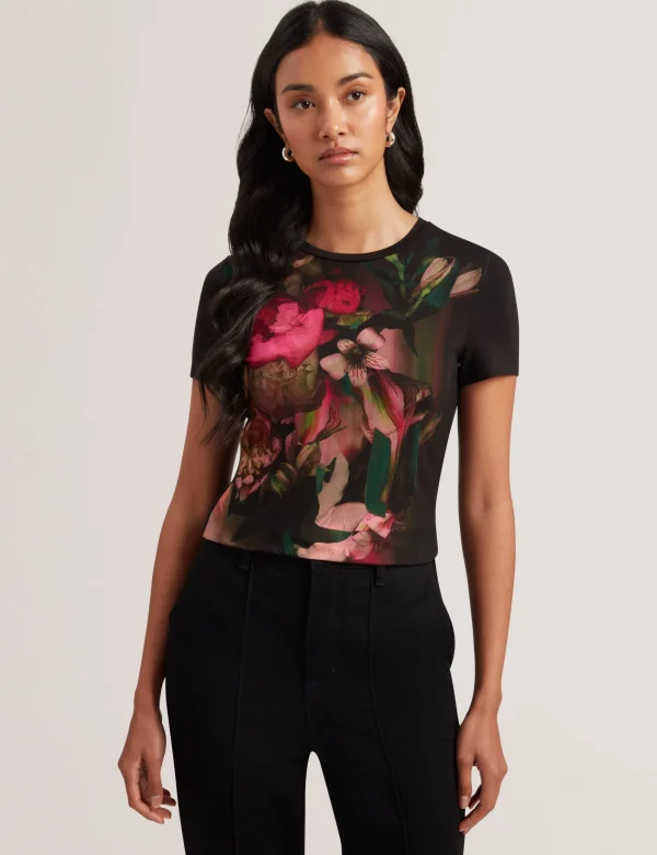 Sunnyy Blurred Floral Print Slim Fit T-Shirt